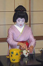 Geisha, © sweet_redbird [CC BY-SA 2.0], via Wikimedia Commons